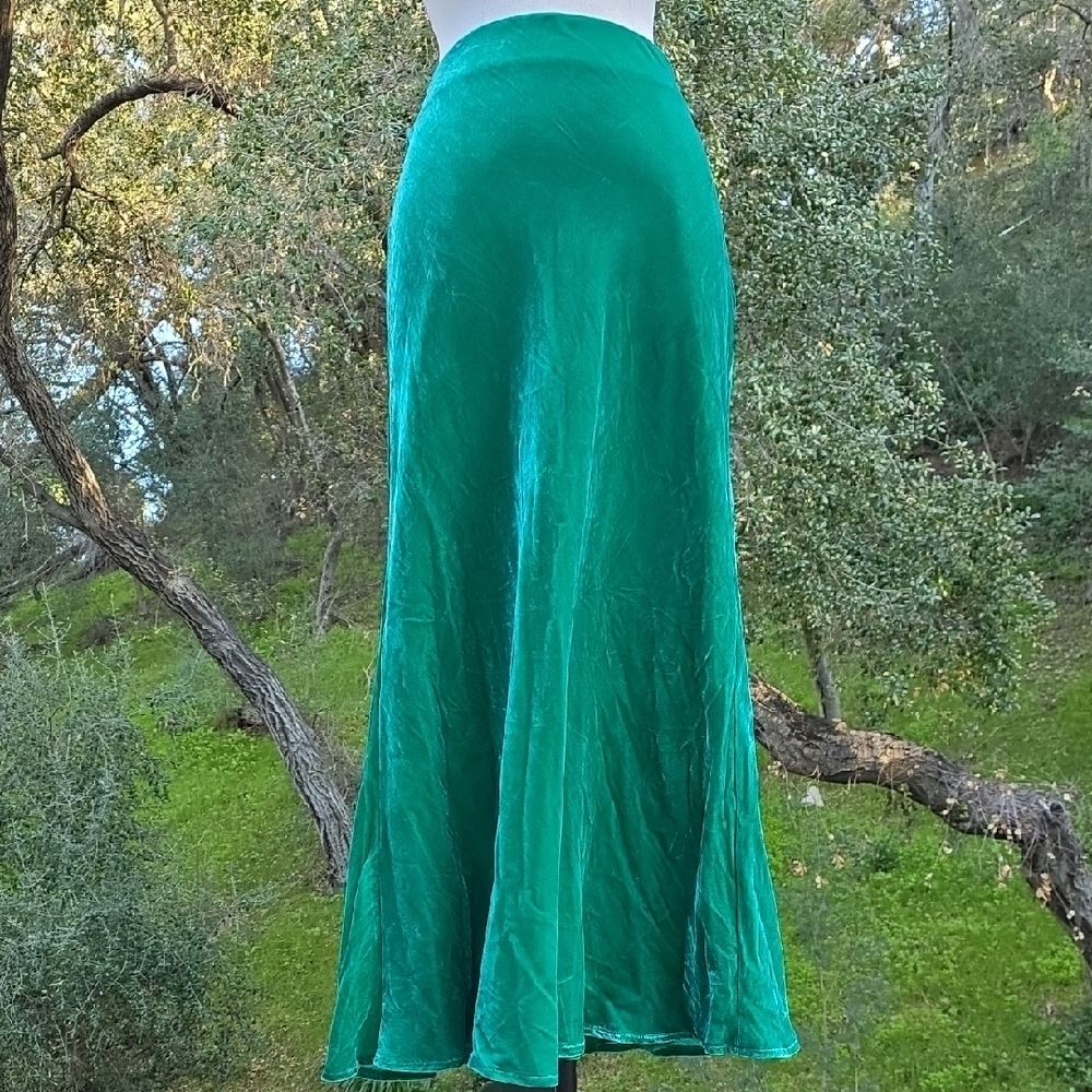NEW RARE RHODE GREEN VELVET MIDI SKIRT SIZE 4